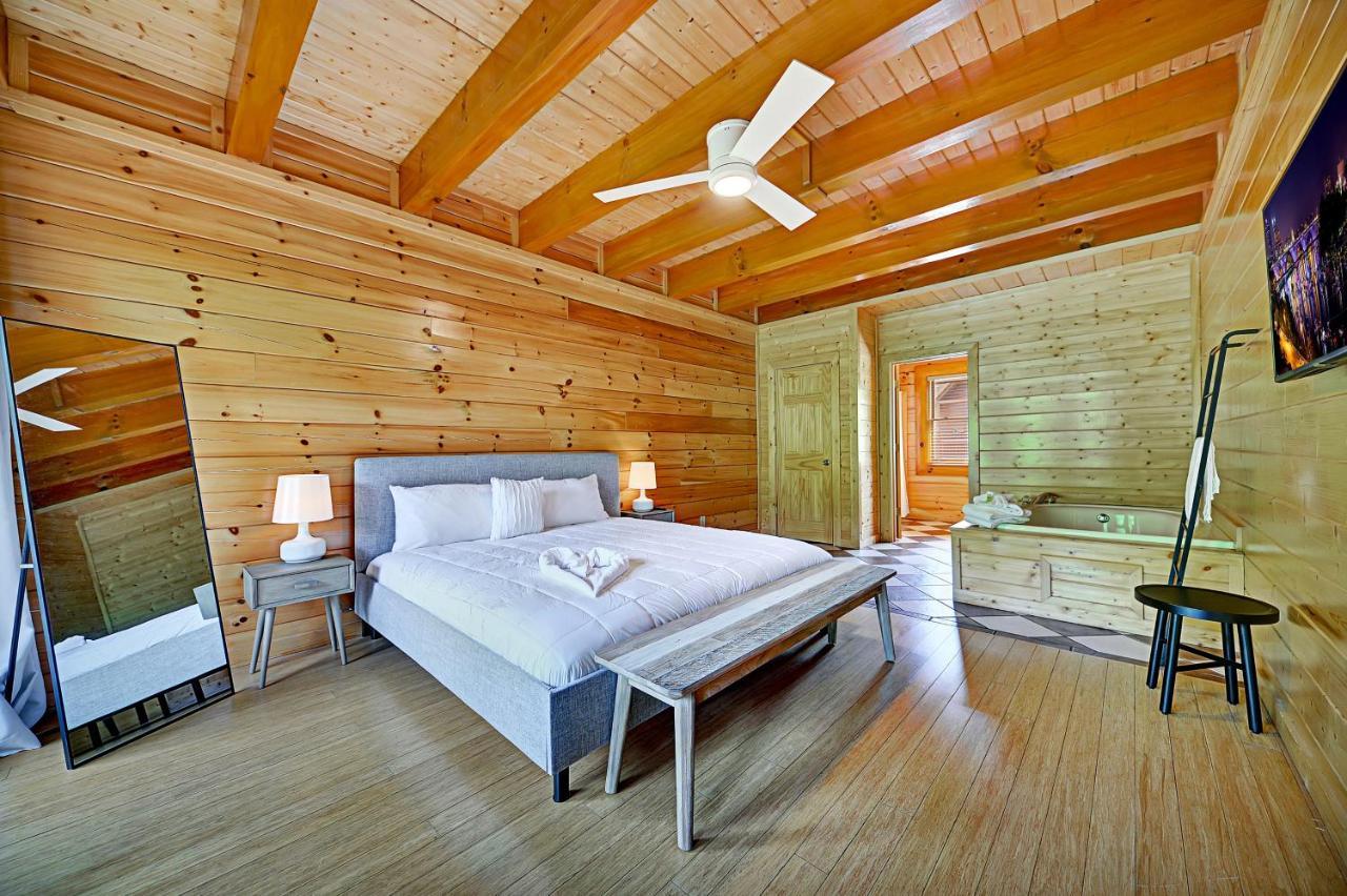 Gorgeous Large Mountain View Cabin W Hot Tub, Free Wifi, Games Villa Sevierville Buitenkant foto