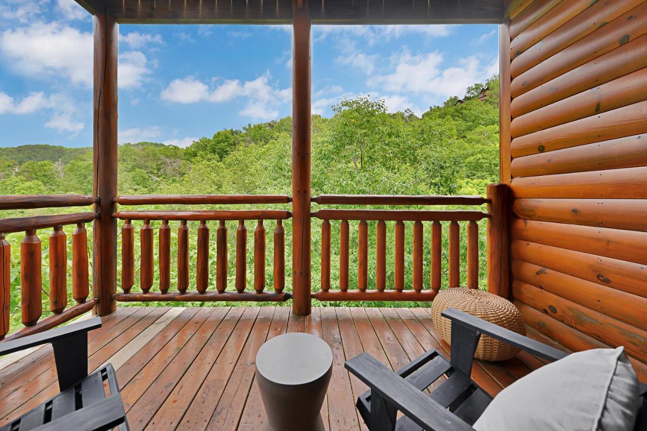 Gorgeous Large Mountain View Cabin W Hot Tub, Free Wifi, Games Villa Sevierville Buitenkant foto