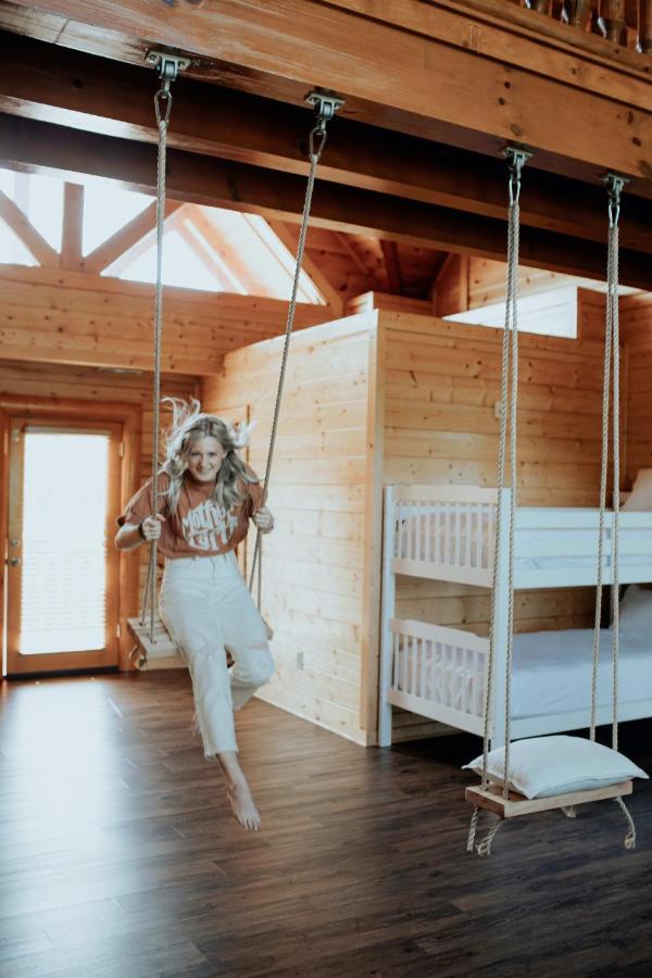 Gorgeous Large Mountain View Cabin W Hot Tub, Free Wifi, Games Villa Sevierville Buitenkant foto